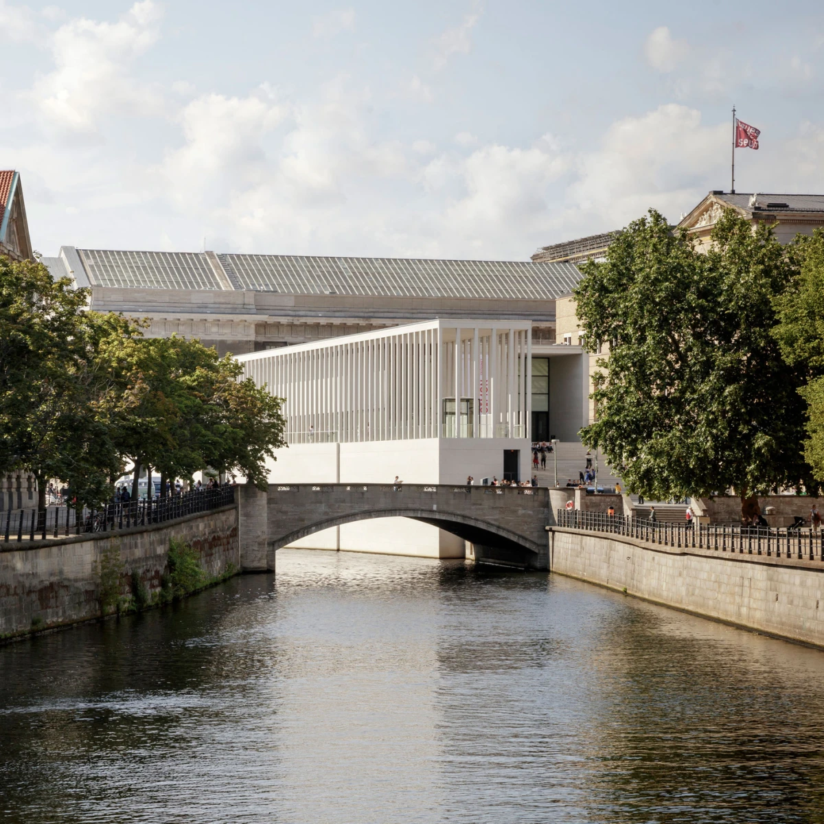 Photo of the James Simon Gallery, opened in 2019 on Berlin’s Museum Island. Photo by Ute Zscharnt for David Chipperfield Architects.